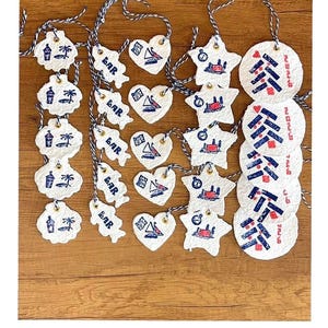 Set di 5 decorazioni natalizie ecologiche – Decorazioni natalizie in carta riciclata con timbri a tema marino e albero 2026 – Idea regalo fatta a mano