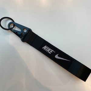 nike wristlet keychain