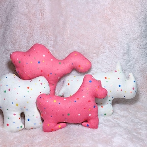Mini Frosted Animal Cookie Pillow, Small Pink Cookie Plush, Cute Animal Cracker, Tiny Stuffed Animal, Unique Gift, Dopamine Decor, Sprinkles