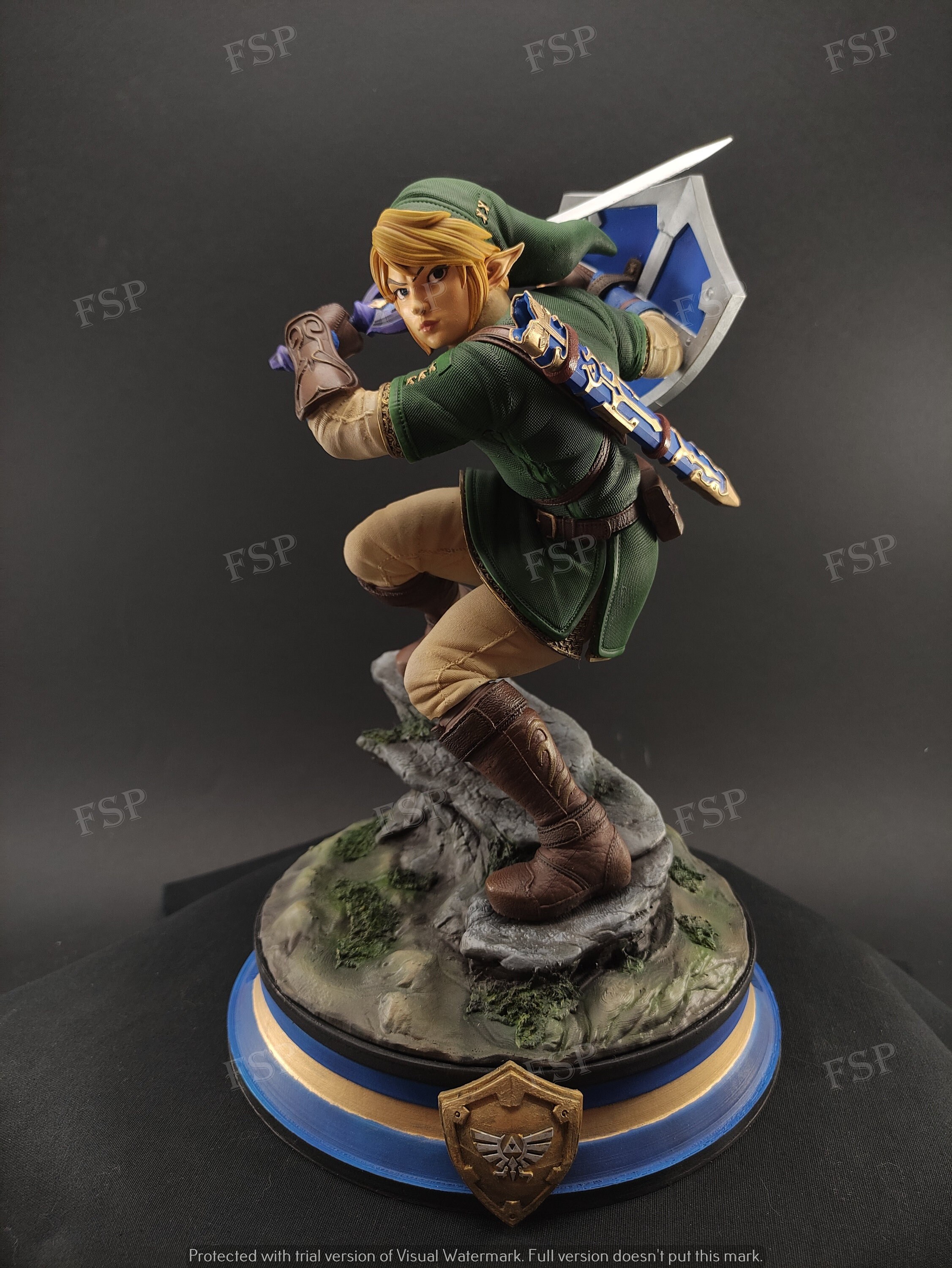 The Legend of Zelda Breath of the Wild Link Master Sword Figure Statue Toy  New