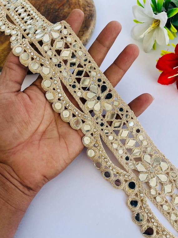 2.75 Inch Wide Scallop Mirror Gold Trim , Indian Embroidery Lace Border, 1 Yard