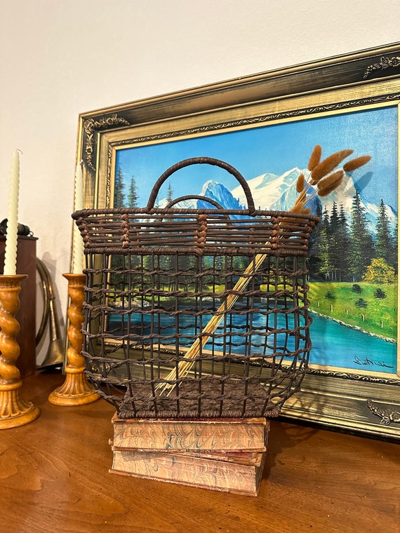 Vintage Wicker Entryway/Kitchen Basket - image 1