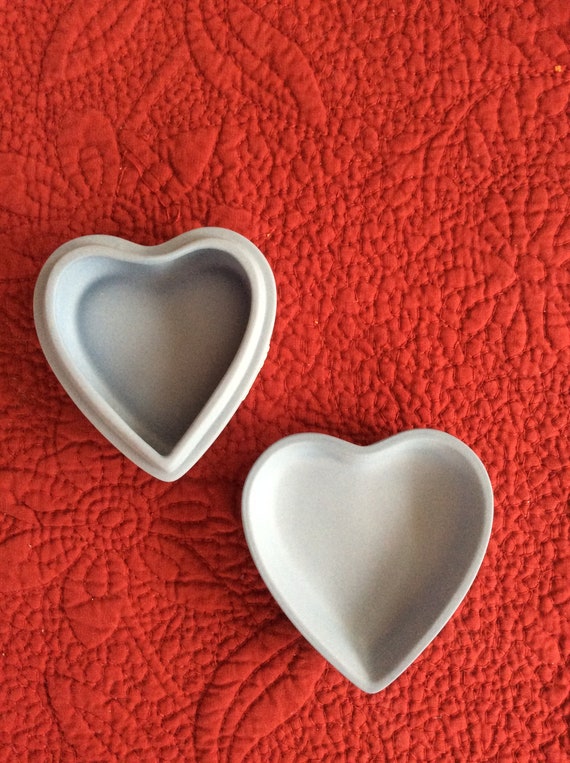 Vintage Wedgwood blue jasper heart shaped lidded … - image 6