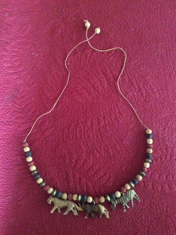 Vintage wooden beaded necklace with hand carved an
