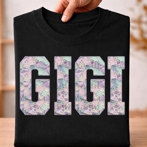 Gigi PNG Sublimeringsdesign Patchwork Quilt Bokstäver Clipart Lavendel Blommig Coquette Estetisk Söt Mors Dag Utskrivbar Grafik