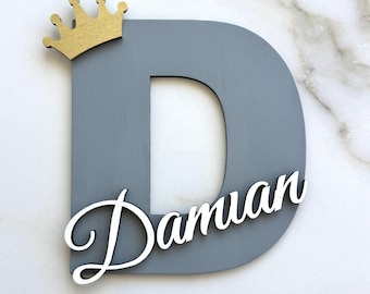 Placa de madeira personalizada com nome e letra inicial: decoração de berçário com coroa, 20 cm