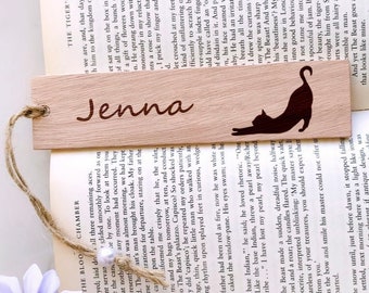 Personalized Cat Bookmark: Engraved Wood, Gift for Cat Lovers