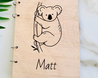 Cuaderno de madera del oso koala personalizado, cuaderno grabado de regalo koala personalizado, bloc de notas con nombre de madera, diario personalizado cuaderno de bocetos para niños