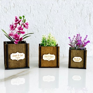 Mini vasi personalizzati per bomboniere di nozze con piante grasse, mini fioriere per erbe aromatiche, bomboniere rustiche per battesimi e baby shower, regali di ringraziamento per gli ospiti