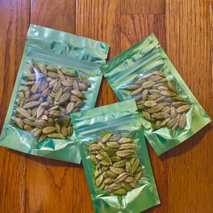 Cardamom, Whole Green Pods, High Quality and Fragrant