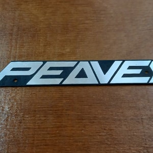 Peavey silver logo