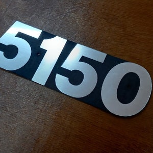 5150 logo on silver amplifier
