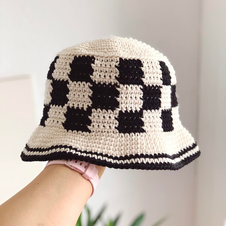 Crochet Checkered Bucket Hat, Customizable in different colors image 1