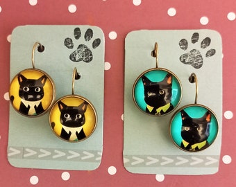 Cat earrings. Vintage cat portrait earrings. Cute Valentines day gift for cat lovers. Old bronze cat earrings Vintage cat cabochons earrings