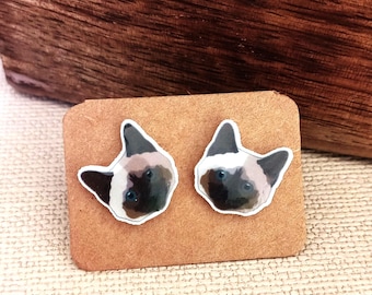 Siamese cat studs. Cat stud earrings. Cute christmas gift for cat lovers. Tiny unisex cat earrings. Hypoallergenic acrilic studs. Cat studs