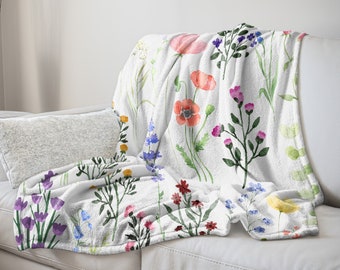 Cottagecore Wildflower Plush Blanket: Cozy Home Decor