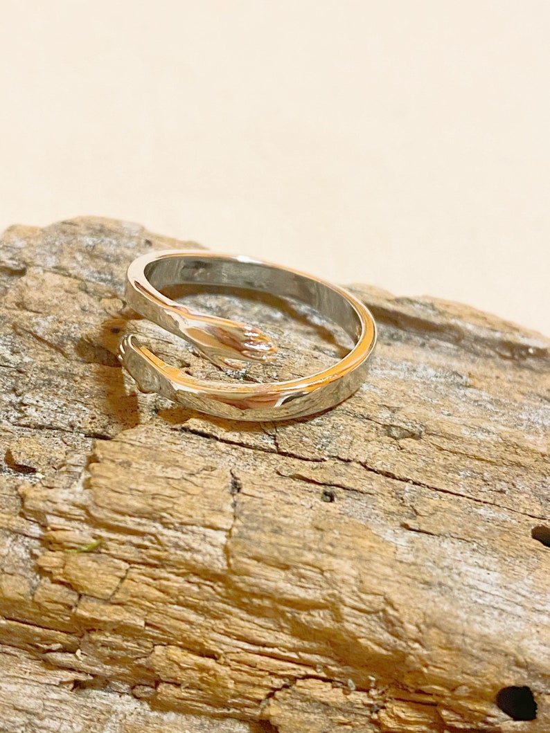 Silver Love Hugging Hand Stackable Ring,woman Ring,Cute Design Ring,Open Adjustable Ring,Lover Ring,Gift