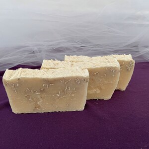 Jabón exfoliante de leche de cabra de eucalipto