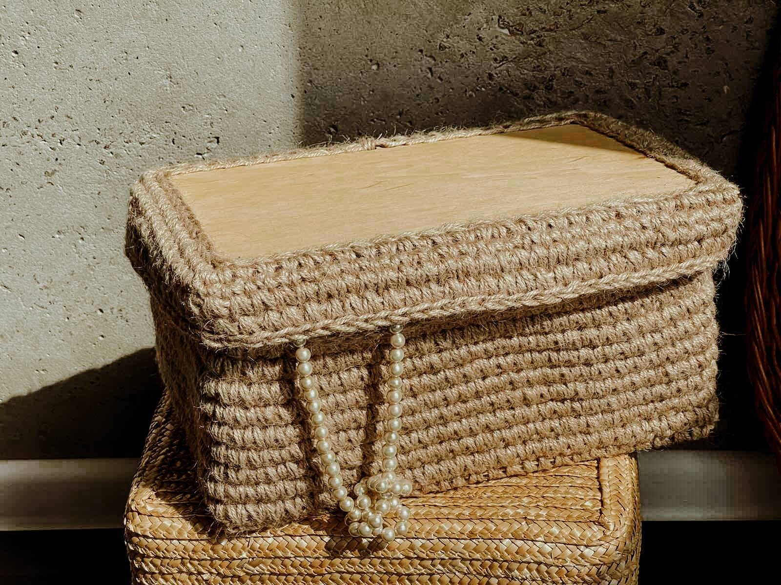 Natural Jute Woven Basket with Lid. Jute basket lidded Etsy