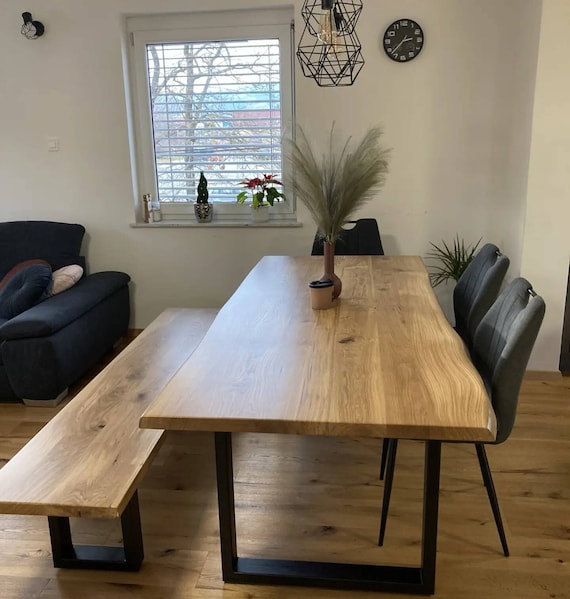 HOLZ ESSTISCH, Esstisch mit Metallbeinen, Küchentisch aus Eiche, trendiger Esstisch, massiver Esstisch aus Eichenholz mit U-Form Metallbeinen