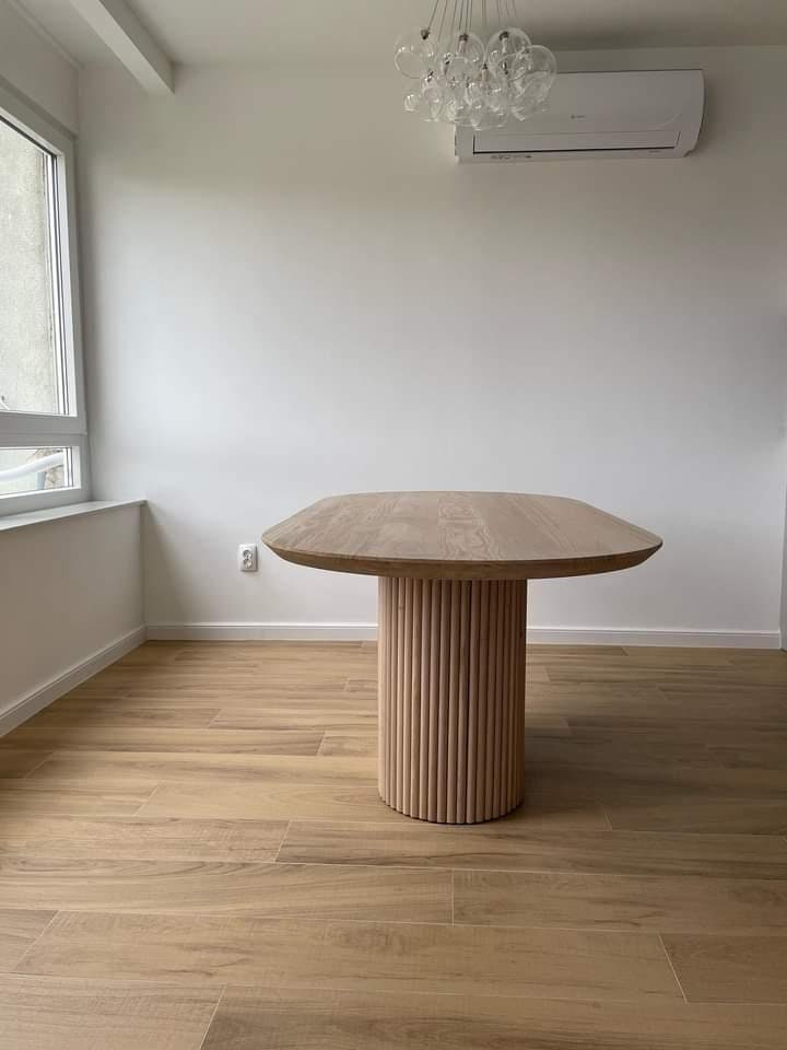 TABLE À MANGER MINIMALE | Table à manger en bois massif | Danois | Table de luxe en chêne | Table à manger moderne | Table scandinave