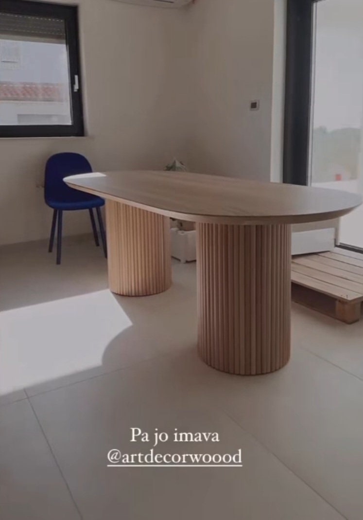 TABLE À MANGER MINIMALE | Table à manger en bois massif | Danois | Table de luxe en chêne | Table à manger moderne | Table scandinave