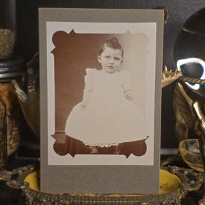 Antique Photos & Photo Cards - Victorian + Edwardian Era Photography