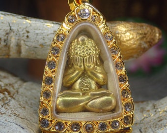 Phra Pidta Closed Eyes / Monk Thai amulet / Rare Collectible Buddhism Talisman / Small Buddha amulet / Pitta Charm Amulet Pendant