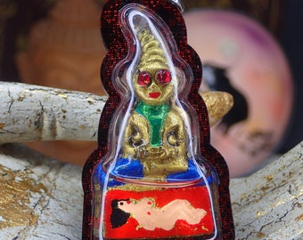 Ngang Amulet / Phra Ngang Red Eyes / Holy Thai amulet Charm Buddhism Talisman Pendant / Rare Small Buddha amulet / Lady Mae