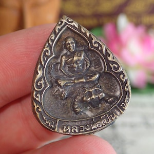 Tiger amulet / Holy Talisman / Rare Tiger Head / Monk Buddhism Amulet / LP Pern Coin / small Buddha amulet Collectible
