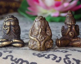 Phra Pidta Amulet / Pitta Monk Buddhism Talisman / Rare Collectible / Pidta Closed Eyes / Small Buddha statue / Holy Thai amulet