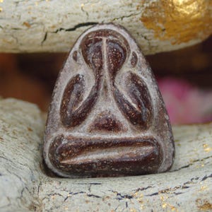Phra Pidta Closed Eyes / Phra Pitta Amulet / Pidta Monk Buddhism Talisman / Rare Collectible / Charm Small Buddha amulet