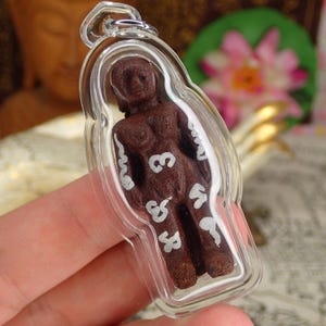 Hoon Payon błogosławiony tajski amulet/buddyzm Mae Dok stringi lalka Inn Koo miłość urok talizman/zawieszka Hun Payon