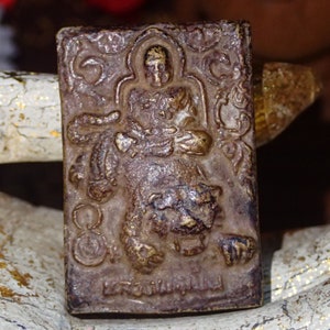 Tiger Holy Thai Amulet . Lp Pern Monk Vintage Buddhism Talisman Hanuman Monkey king / Small Buddha amulet