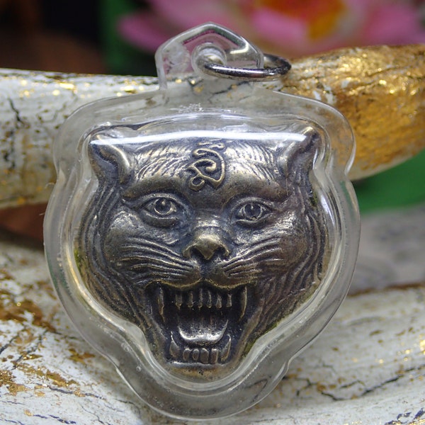 Tiger amulet / Holy Talisman / Rare Tiger Head / Monk Buddhism Amulet / Pendant LP Pern / small Buddha amulet