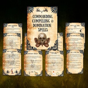 Puede incluir: Un conjunto de cartas de estilo vintage con instrucciones para varios hechizos, incluyendo "Corpse Cooperation Spell", "Sealed Up in a Jar Spell", "Dish of Persuasion Spell", "Compelling Bracelet", "Commanding Candle Spell Do My Bidding", "Putty in My Hands Spell", "Elder Domination Spell", y "Kick a Stone Spell". Las cartas presentan un dise&ntilde;o de calavera y polilla.