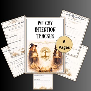 Pode incluir: Uma coleção de diários Witchy Intention Tracker de seis páginas. A capa apresenta ilustrações de duas bruxas, uma árvore e o texto "Witchy Intention Tracker". As páginas incluem prompts para verificações diárias de alinhamento e rastreamento de intenções.