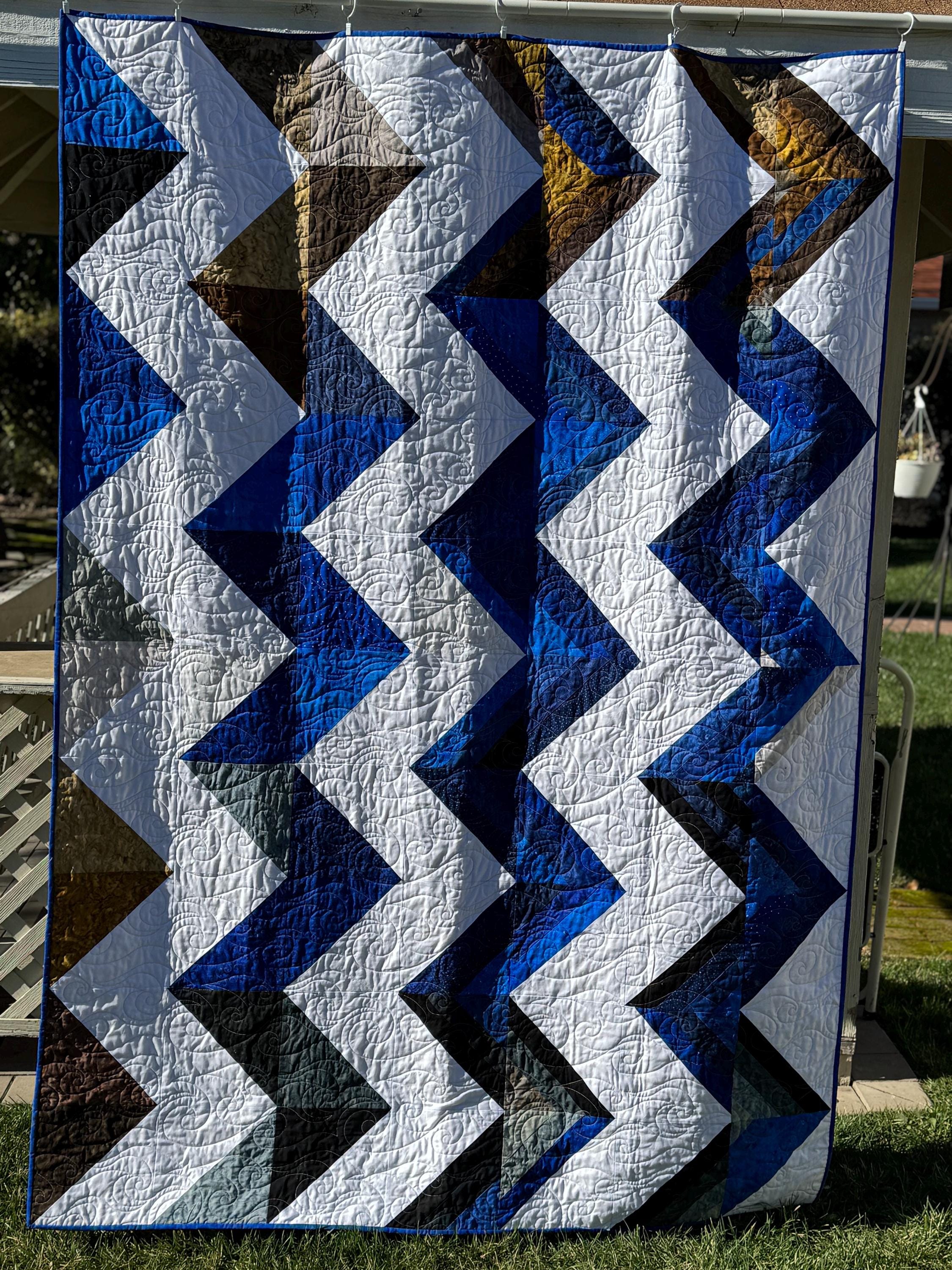 Triangle Stitching Texture Handmade Triangle Quilt: Swirl Stitching, 60x86 - Etsy