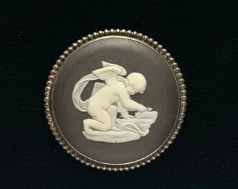 Wedgwood Jasperware Cupid Cherub Cameo Sterling Silver Brooch