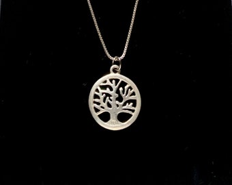Collar de cadena de plata de ley con árbol de la vida