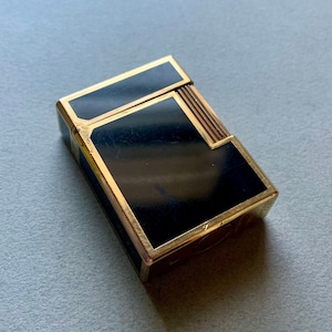 Antique DuPont Black Lacquer Lighter Paris BLP772