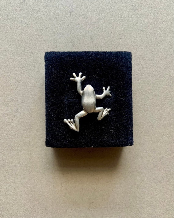 Danforth Pewter Miniature Frog Pin 1992 - image 1