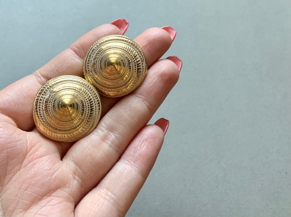 Ceramic Gold Leaf Seashell Stud Earrings Signed FO - image 5