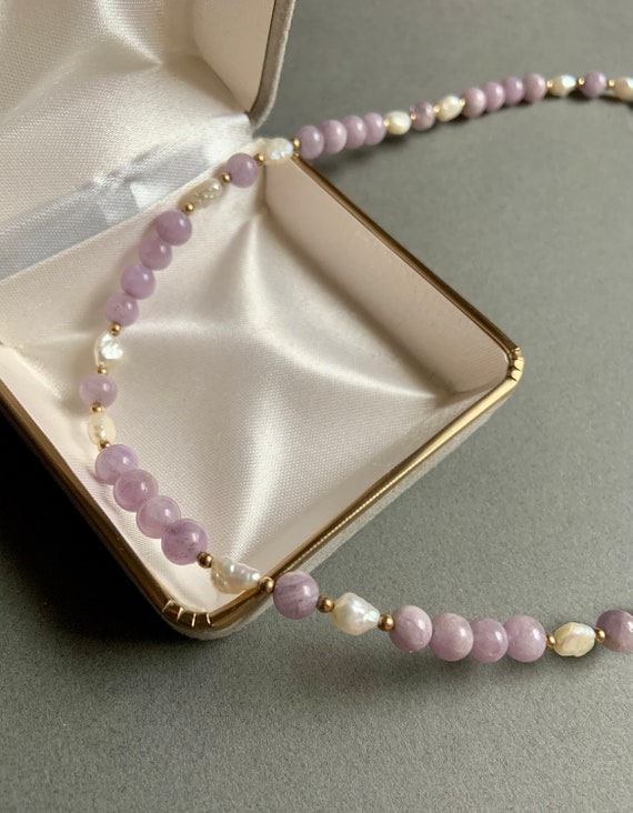 Purple Kunzite and Pearl Beaded Necklace - image 3