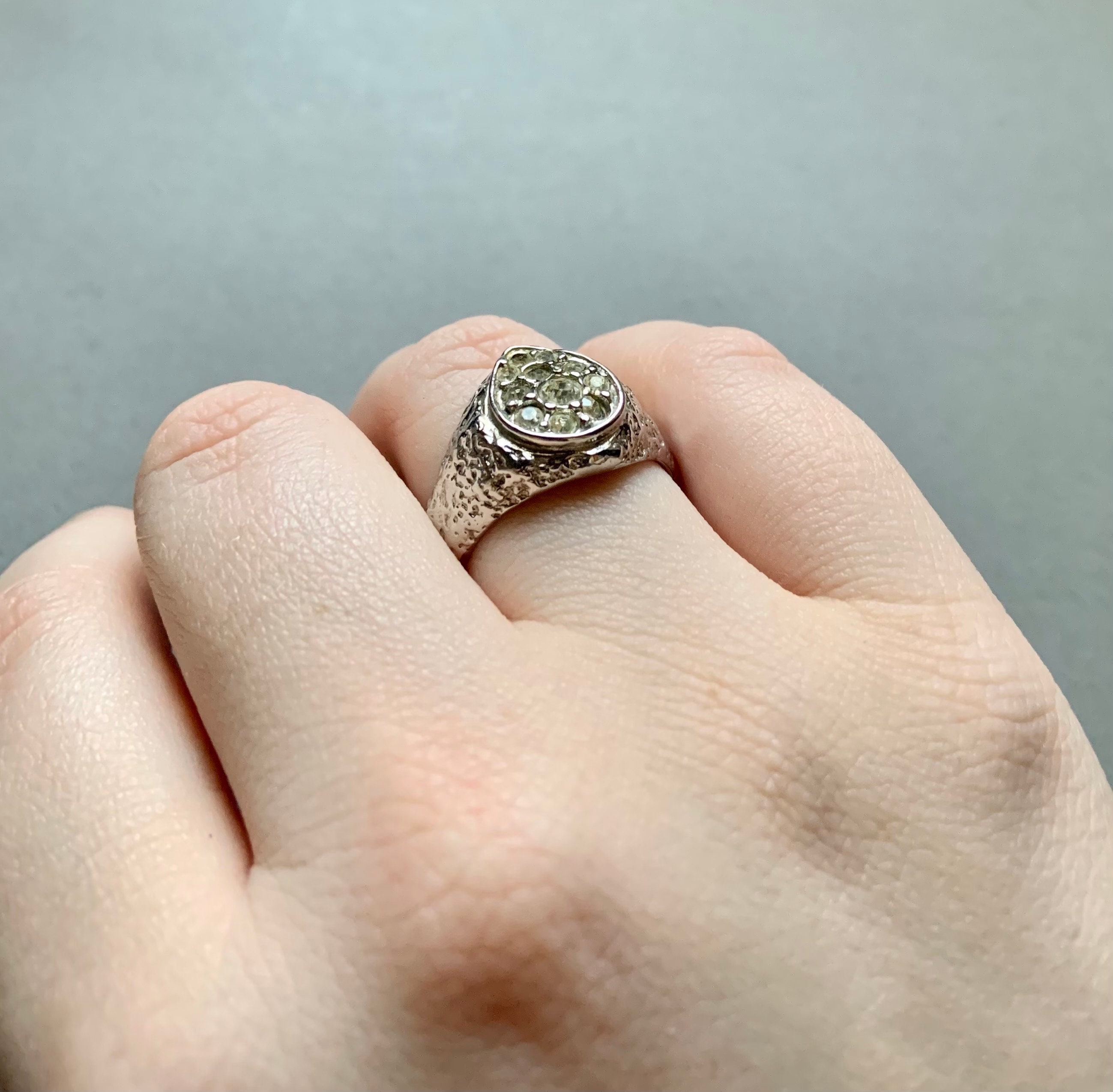 18k HGE White Gold Rhinestone Ring Size 9.25 - Etsy