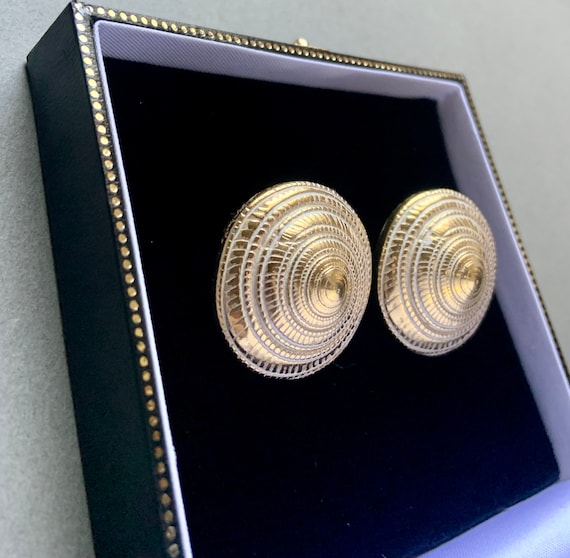 Ceramic Gold Leaf Seashell Stud Earrings Signed FO - image 2