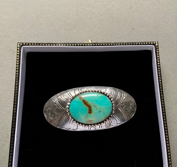 Kingman Turquoise & Sterling Silver Engraved Oval… - image 3