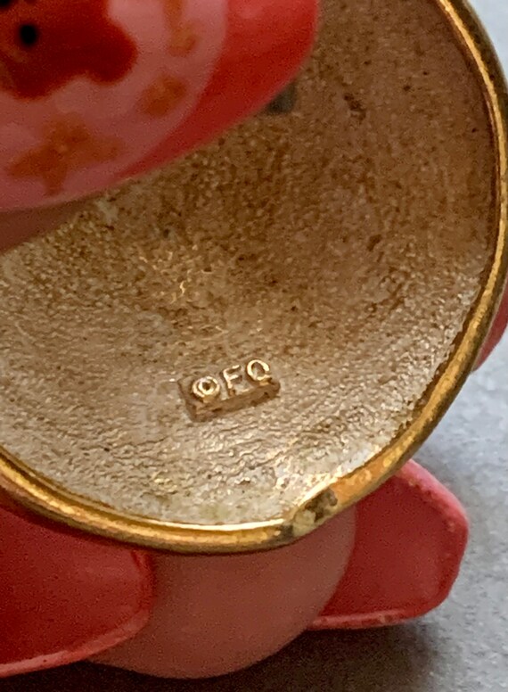 Ceramic Gold Leaf Seashell Stud Earrings Signed FO - image 7