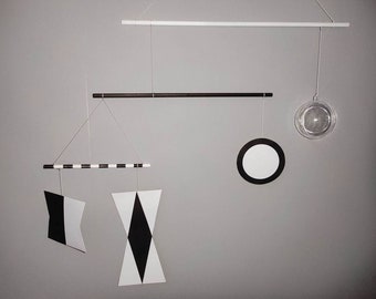 Mobile de Munari Montessori