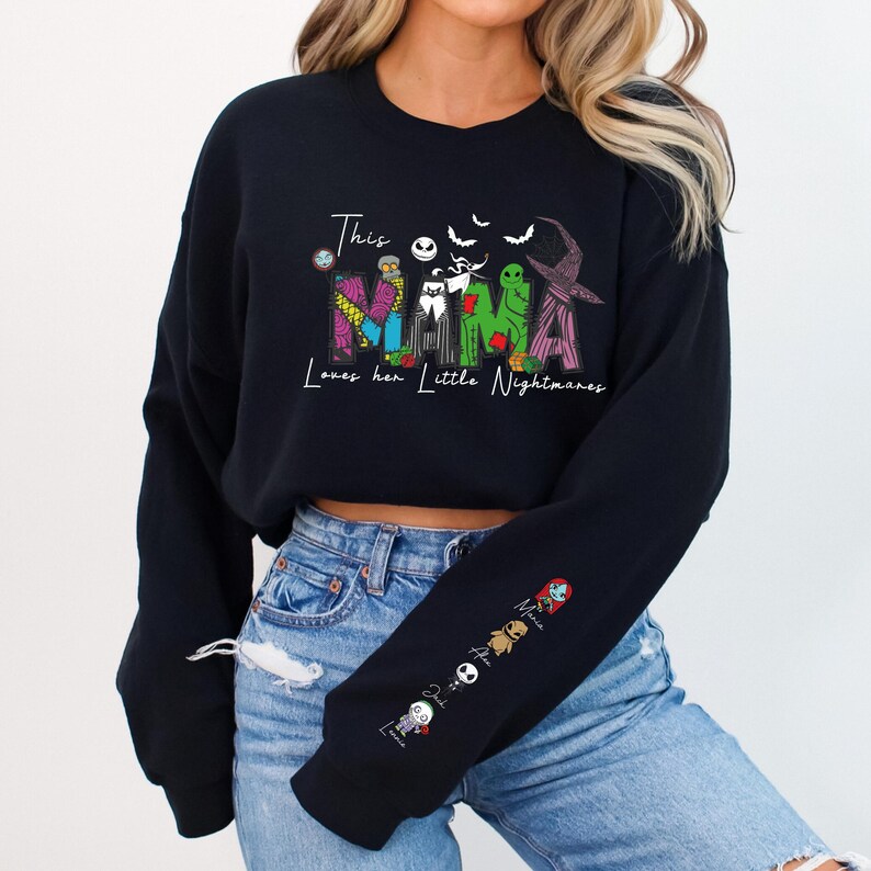Personalized Halloween Mama Sweatshirt: Spooky Moms Gift Hoodie Bild 2
